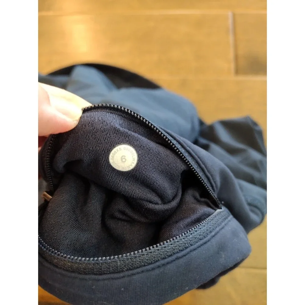 LULULEMON Women's EEUC navy blue Pace Rival tennis Skirt Skort - size 6 rare